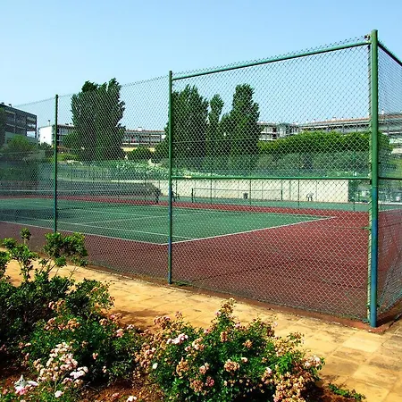 Family 2br 150 M. * Lagos